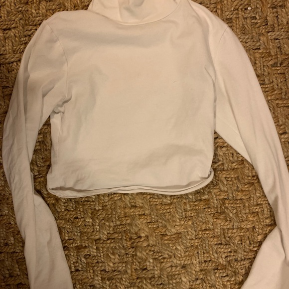 Clothes - Picture 5 of 8